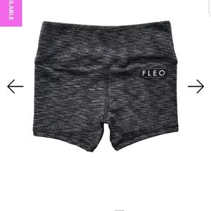 Black/Gray Power High Rise Fleo Medium